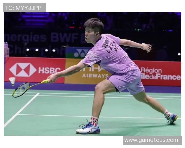 上海羽毛球队在大师赛中的默契配合与战术分析