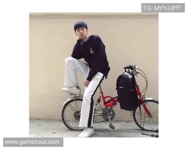 足球明星时尚穿搭大揭秘引领潮流的运动风与休闲风完美结合